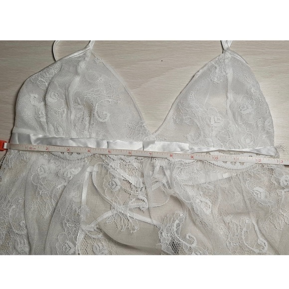 SOLD Victoria's Secret Y2K White Balletcore Coquette Lace Sheer Babydoll Slip - Picture 7 of 7
